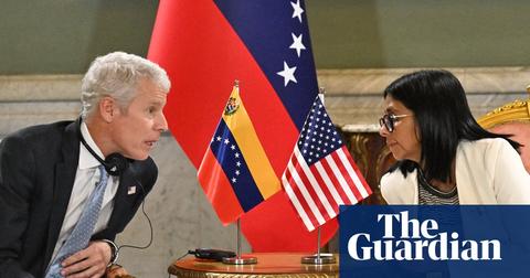 Chris Wright and Delcy Rodríguez meeting over the oil agreement in Caracas